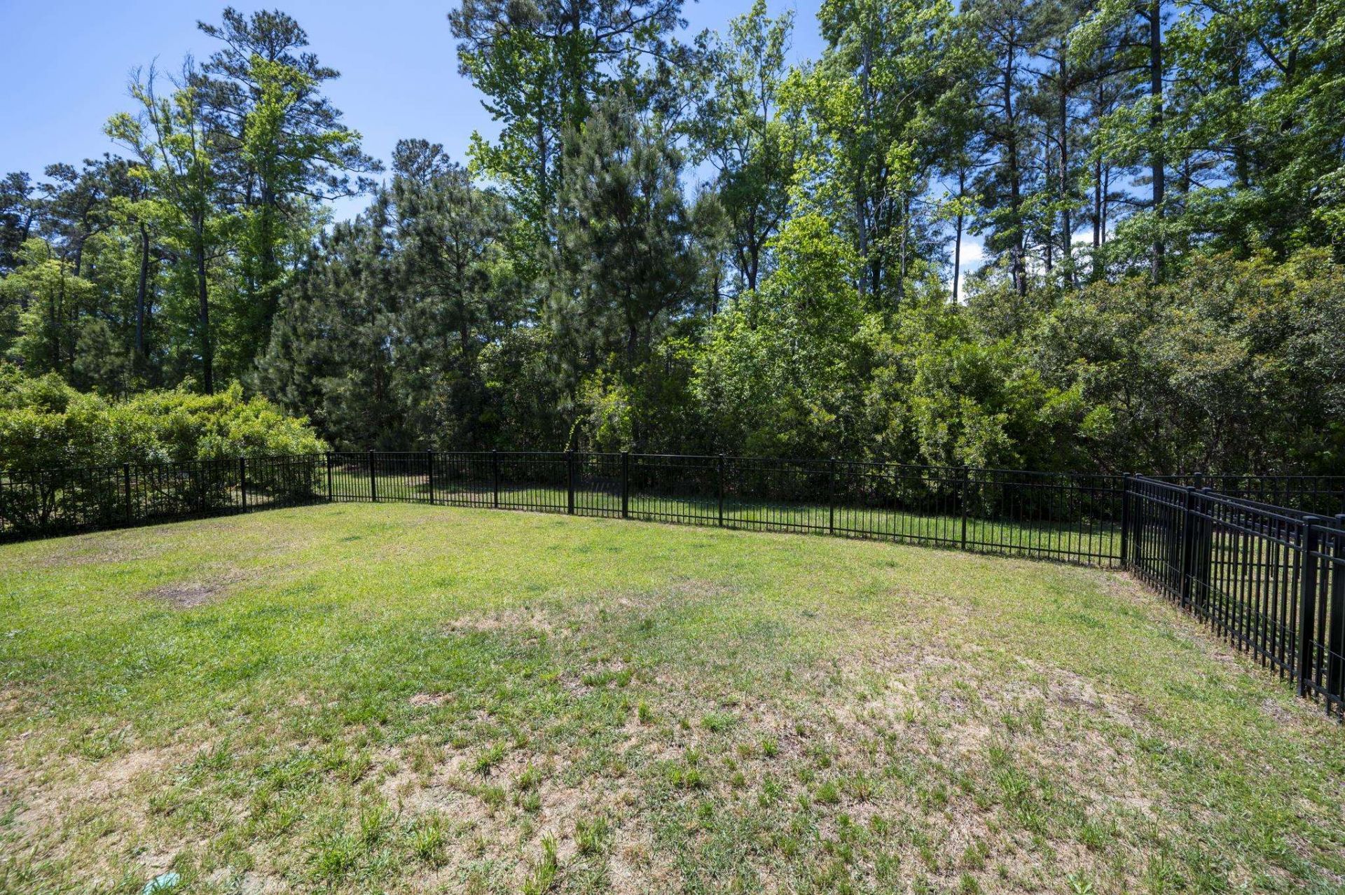 2618 Goldfinch Dr. Photo 20