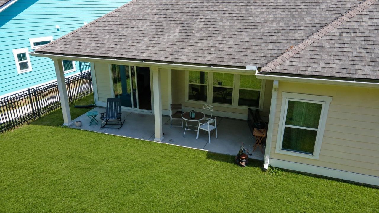 2618 Goldfinch Dr. Photo 28