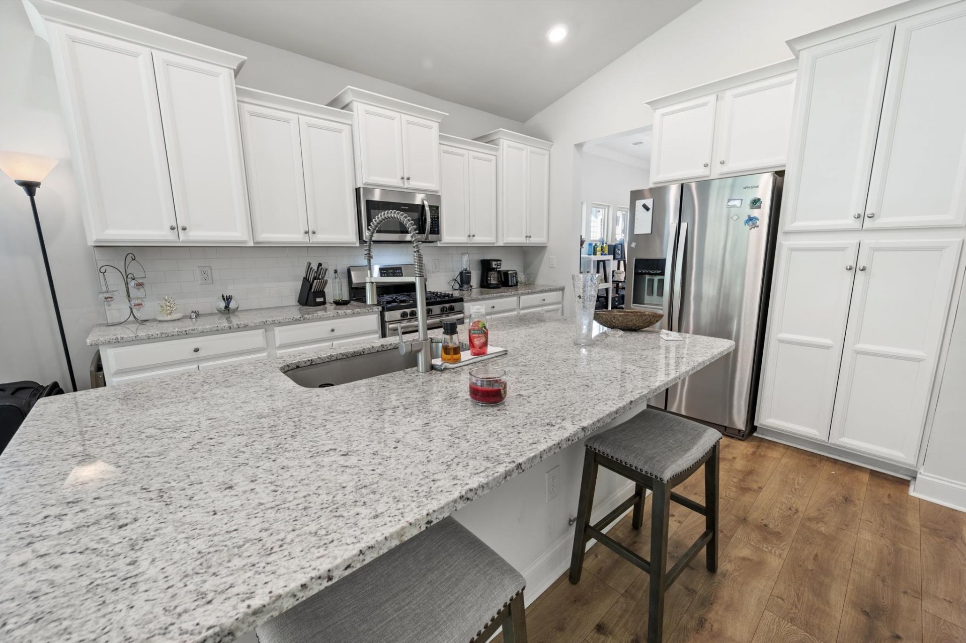 2618 Goldfinch Dr. Photo 5