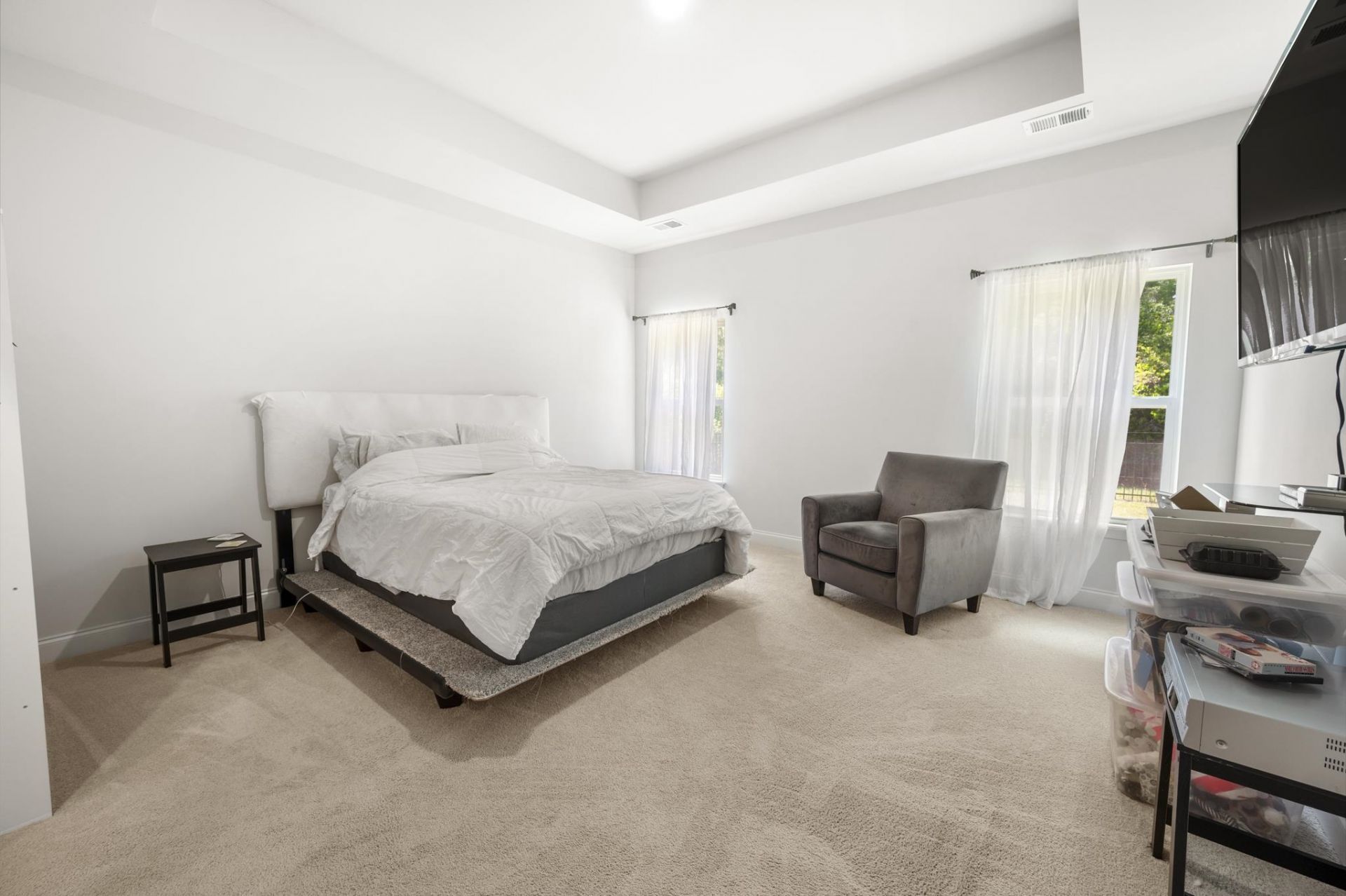 2618 Goldfinch Dr. Photo 8