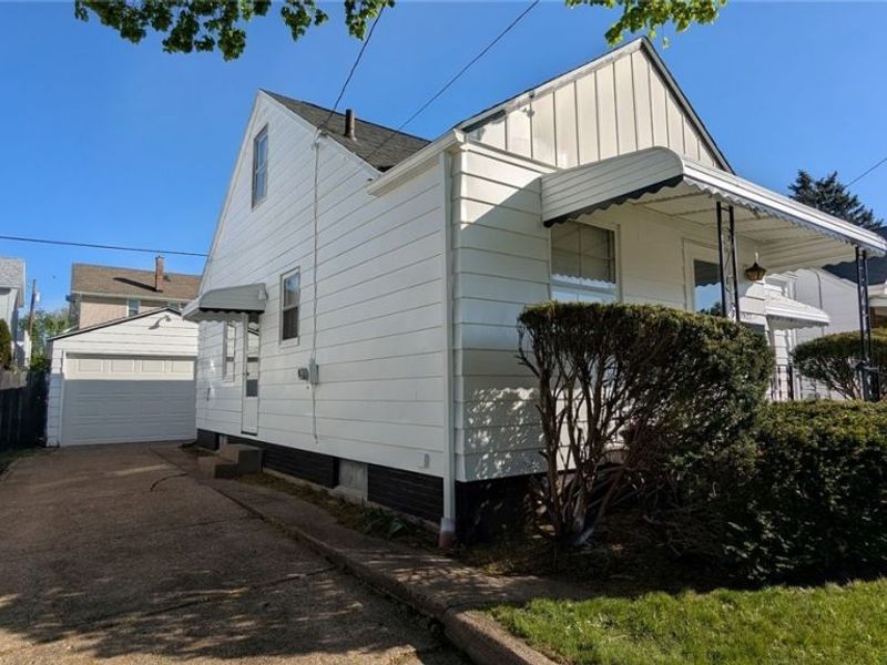 1527 Norwood Place NW, Canton, OH 44709 Photo 2