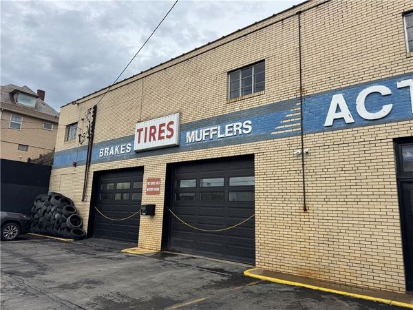 304 Duss Ave , Ambridge, PA 15003