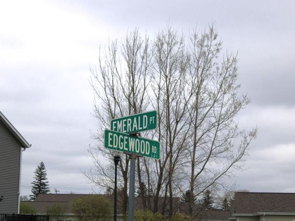 509 Emerald POINT, Unit 16, Kewaskum, WI 53040