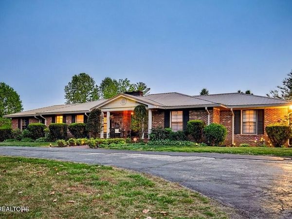 843 W Bockman Way, Sparta, TN 38583