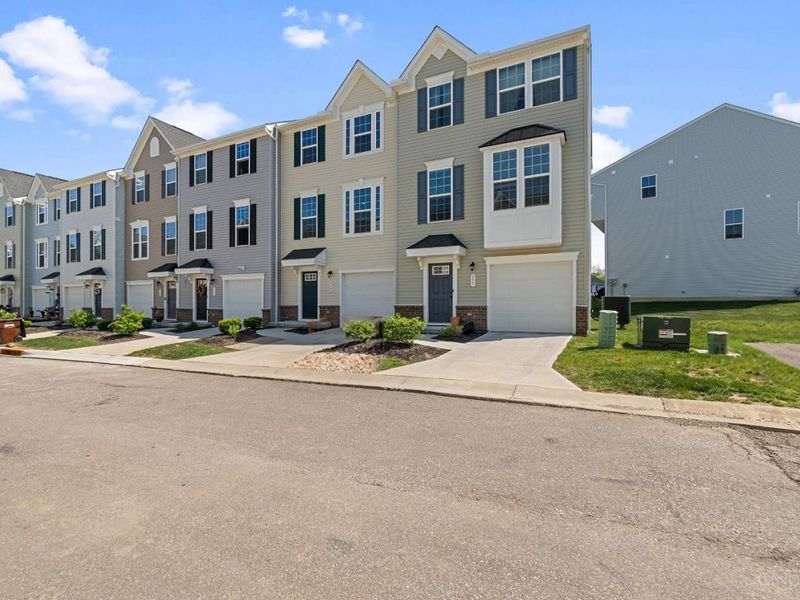 959 Steamboat Drive, Union Twp, OH 45244 Photo 4