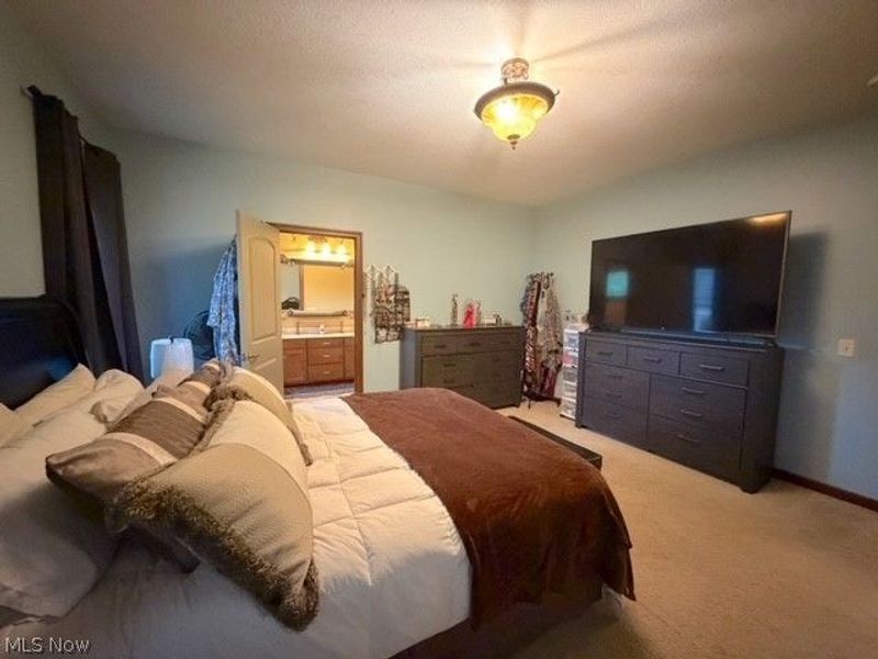 611 Parkdale Drive, Dover, OH 44622 Photo 14