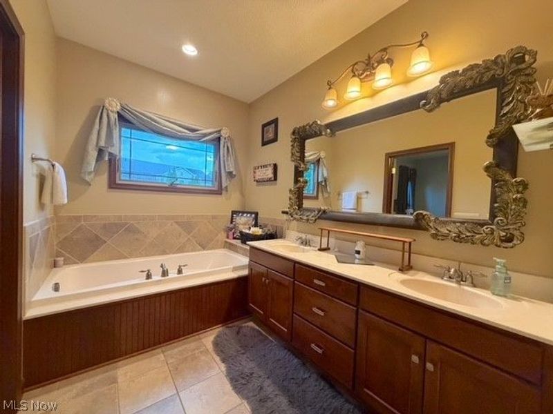 611 Parkdale Drive, Dover, OH 44622 Photo 15