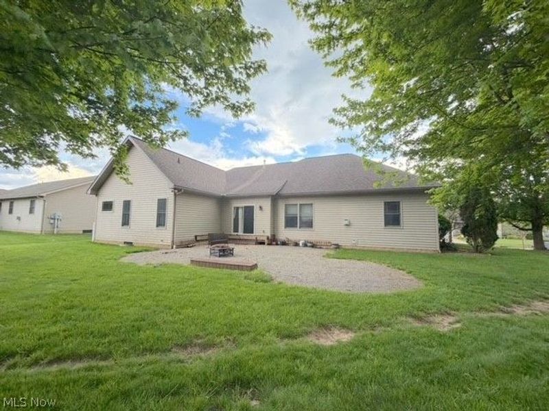 611 Parkdale Drive, Dover, OH 44622 Photo 34