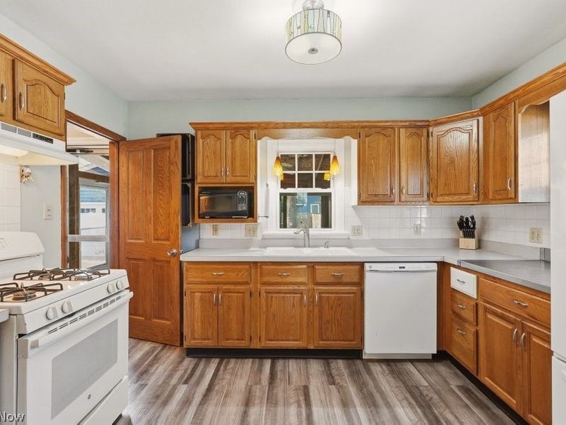 1620 Sackett Avenue, Cuyahoga Falls, OH 44223 Photo 8