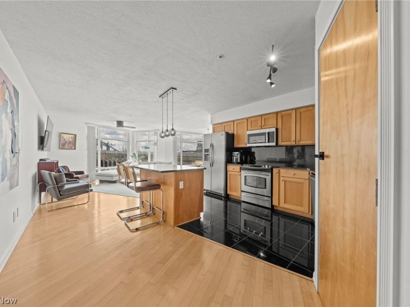 2222 Detroit Avenue, Unit 708, Cleveland, OH 44113 Photo 4