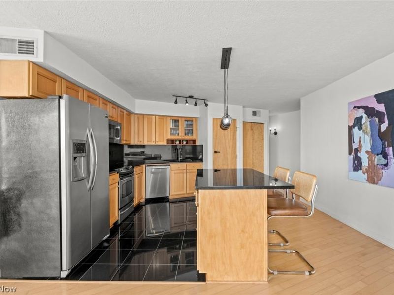 2222 Detroit Avenue, Unit 708, Cleveland, OH 44113 Photo 5