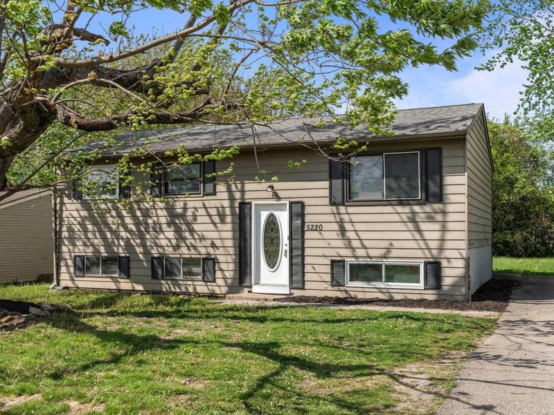 5220 Refugee Road , Columbus, OH 43232 Photo 1