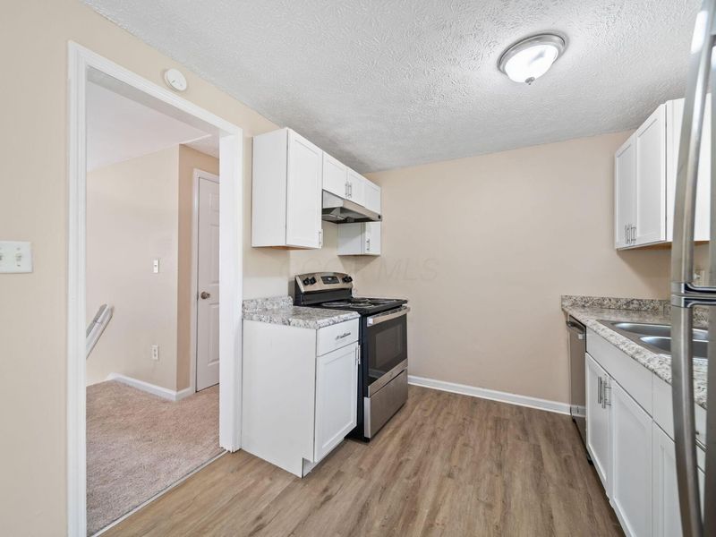 5220 Refugee Road , Columbus, OH 43232 Photo 13