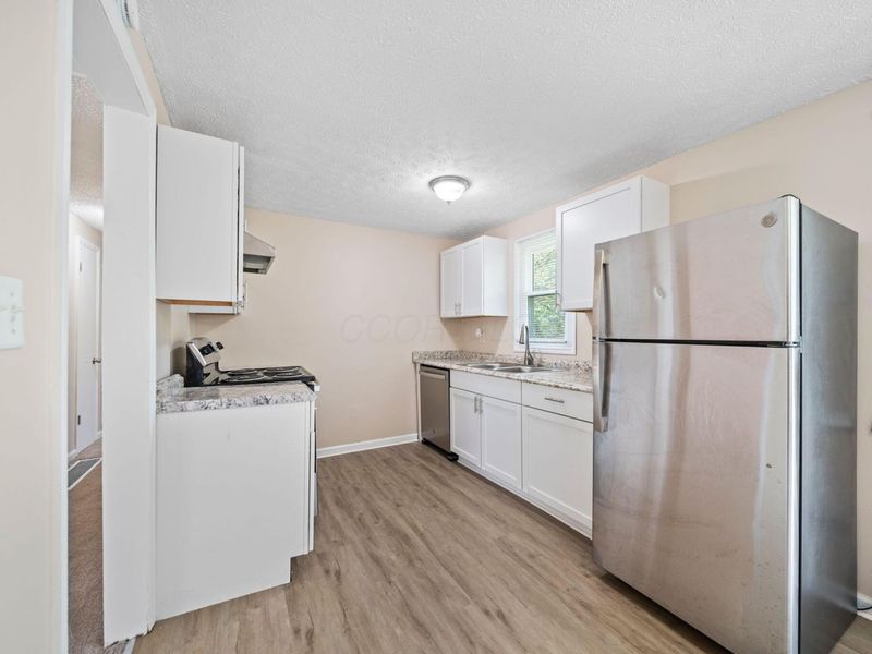 5220 Refugee Road , Columbus, OH 43232 Photo 16