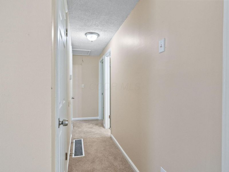 5220 Refugee Road , Columbus, OH 43232 Photo 21