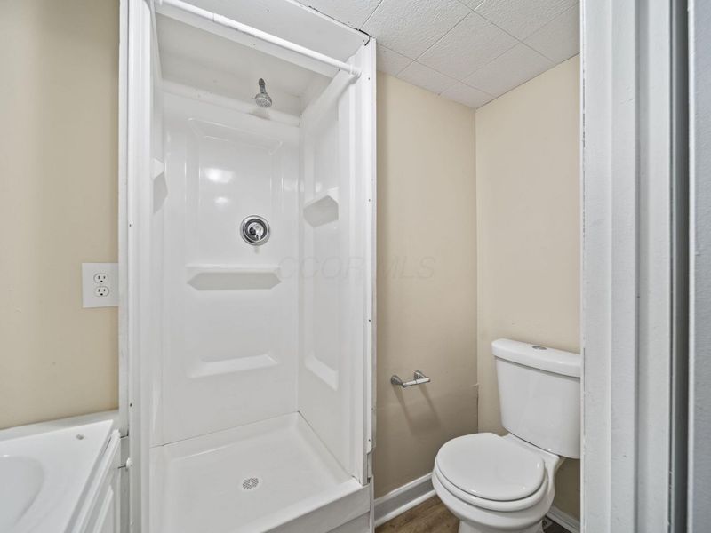 5220 Refugee Road , Columbus, OH 43232 Photo 38