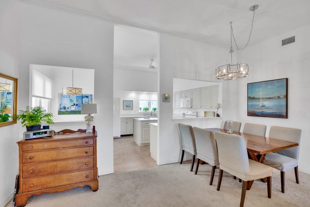 5020 Harmony Circle, Unit 201, Vero Beach, FL 32967 Photo