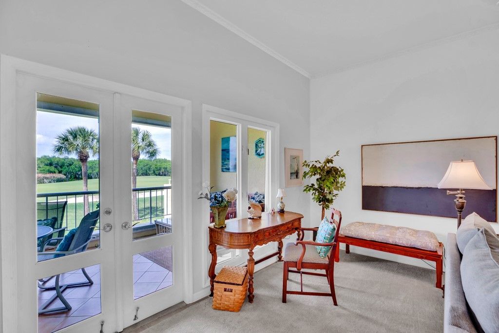 5020 Harmony Circle, Unit 201, Vero Beach, FL 32967 Photo