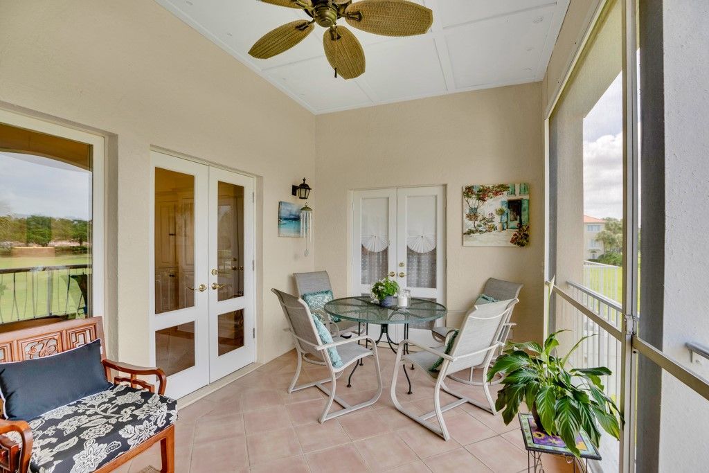 5020 Harmony Circle, Unit 201, Vero Beach, FL 32967 Photo