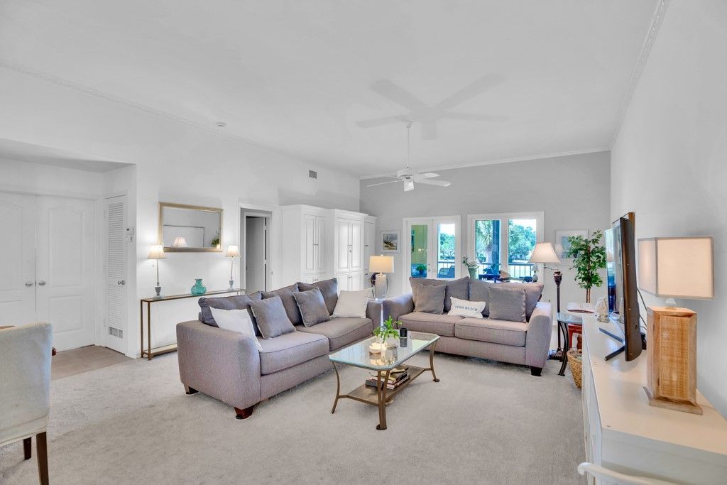 5020 Harmony Circle, Unit 201, Vero Beach, FL 32967 Photo