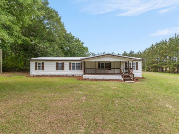 81 Cochran Rd., Richton, MS 39476