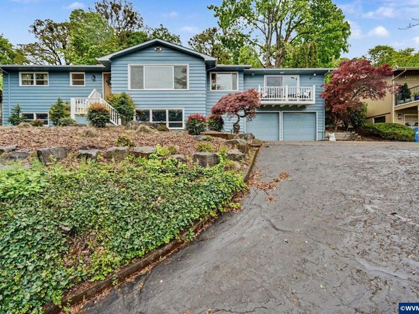 3270 Azalea Dr S, Salem, OR 97302