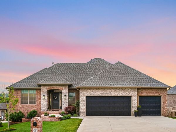 1632 W Gaslight Drive , Springfield, MO 65810