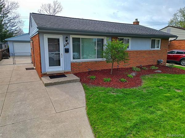 236 Darwin Street, Westland, MI 48186