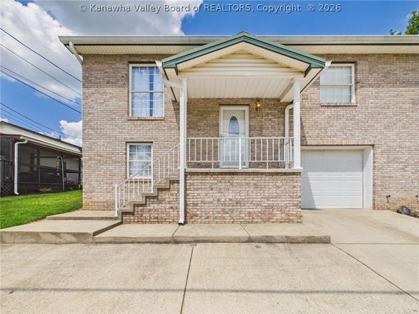 5233A Beechcrest Drive, Cross Lanes, WV 25313