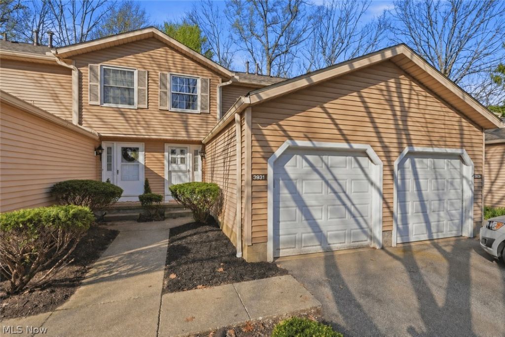 3931 Lake Run Boulevard, Stow, OH 44224 Main Photo