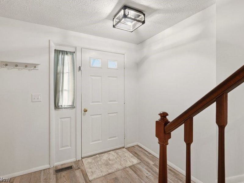 3931 Lake Run Boulevard, Stow, OH 44224 Photo 3