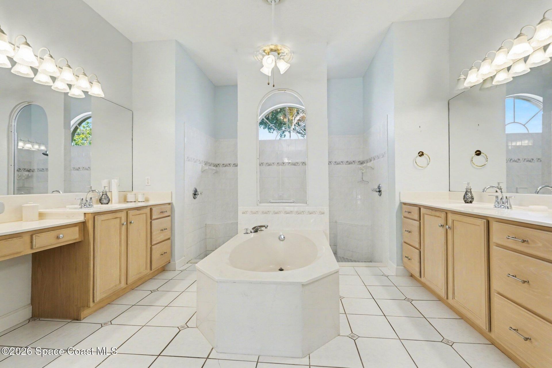 333 Flanders Drive, Indialantic, FL 32903 Photo
