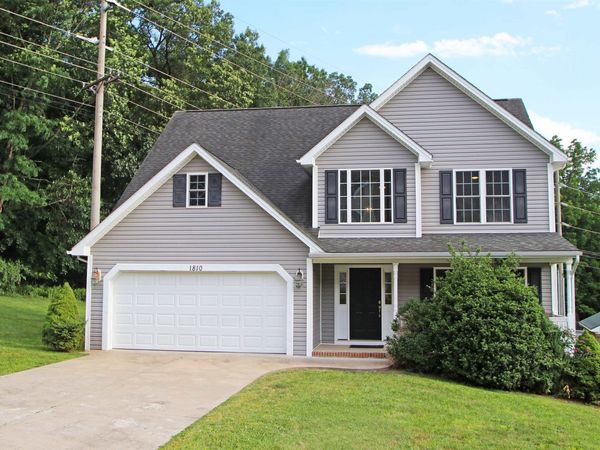 1810 MANOR DR, HARRISONBURG, VA 22801