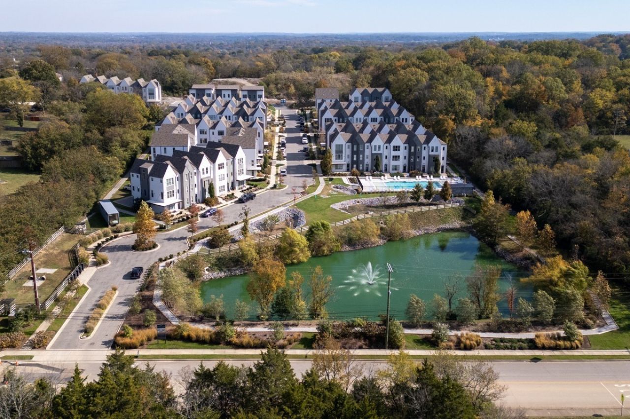 102 Mammoth Pass, Nashville, TN 37216 Main Photo