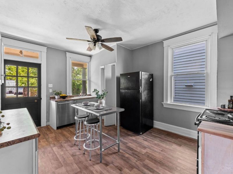 7821 Perry Street, Mount Healthy, OH 45231 Photo 9