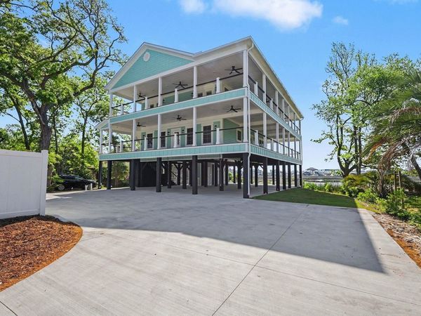 600 Elizabeth Dr., Murrells Inlet, SC 29576