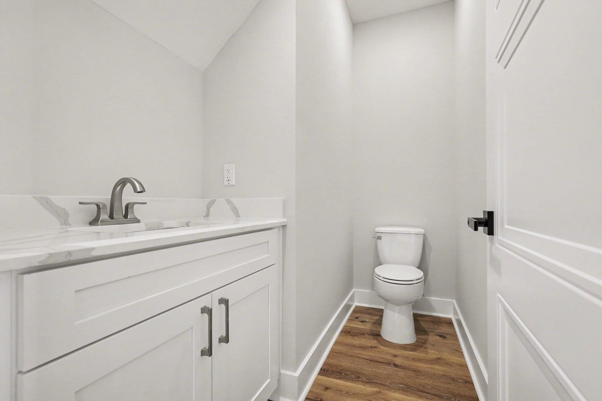 600 Elizabeth Dr. Photo 15