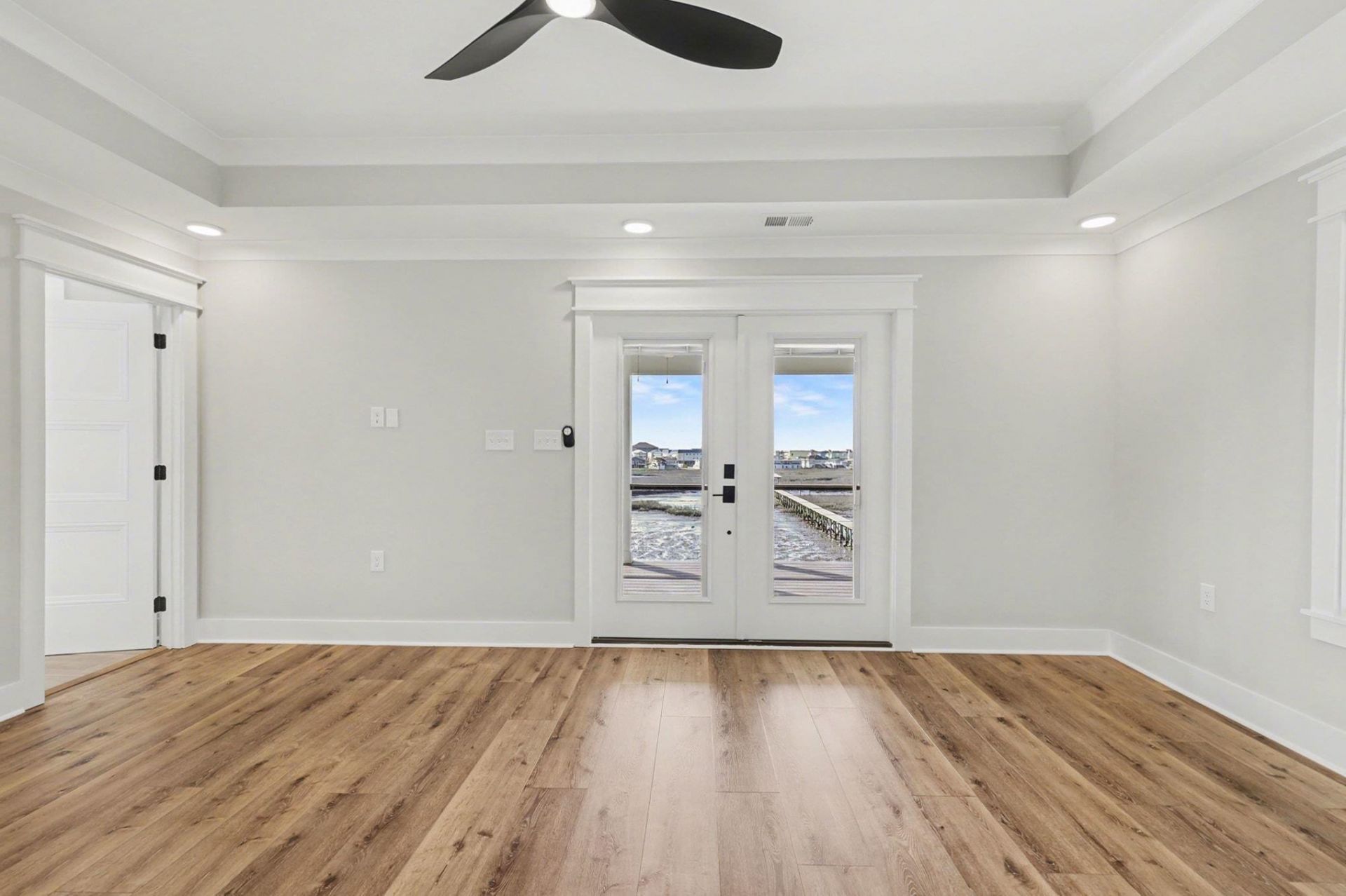 600 Elizabeth Dr. Photo 20
