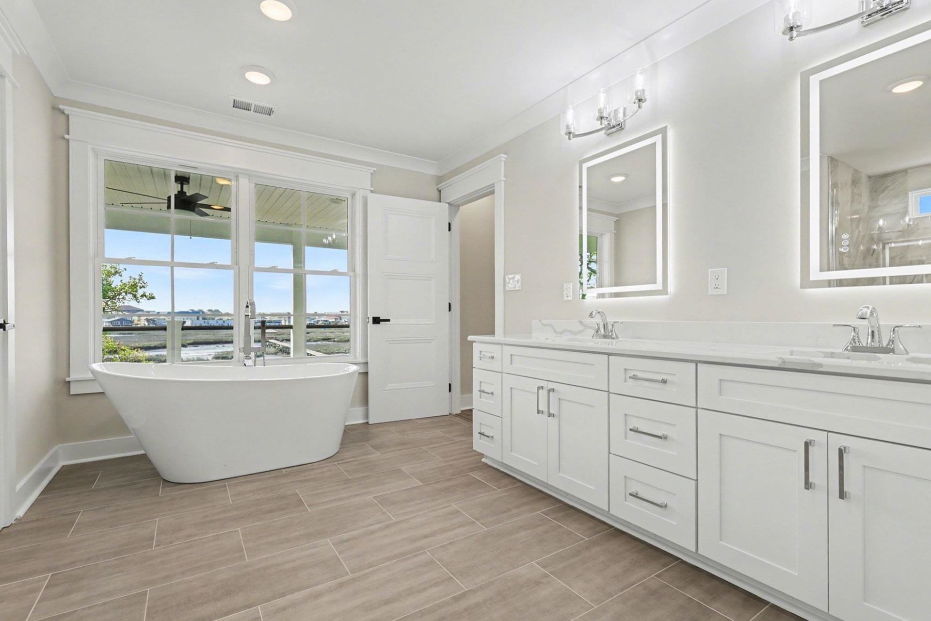 600 Elizabeth Dr. Photo 22