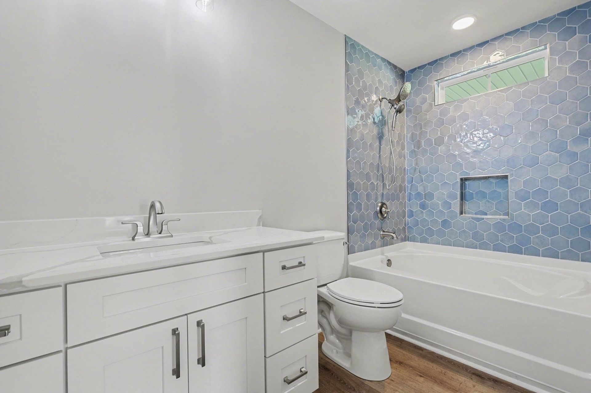 600 Elizabeth Dr. Photo 36