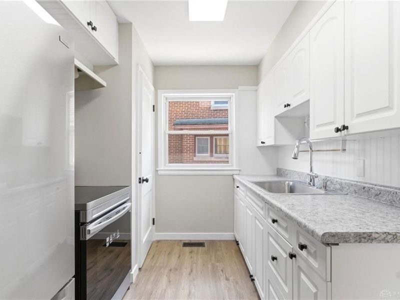 1136 Croyden Drive, Dayton, OH 45420 Photo 14