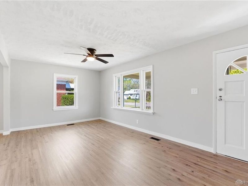 1136 Croyden Drive, Dayton, OH 45420 Photo 7