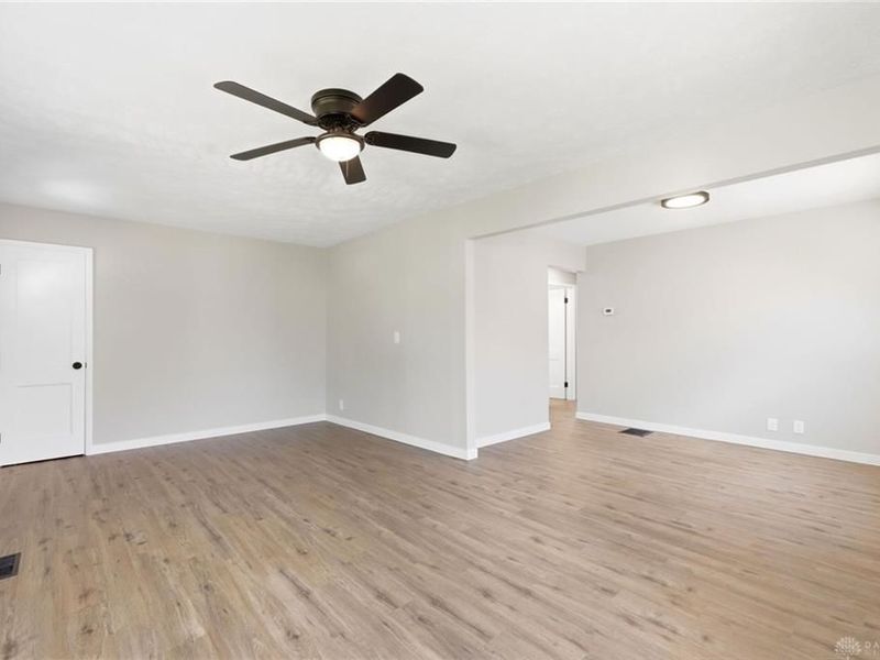 1136 Croyden Drive, Dayton, OH 45420 Photo 8