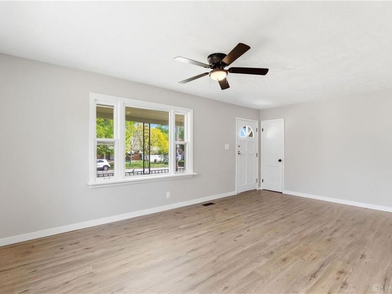 1136 Croyden Drive, Dayton, OH 45420 Photo 9