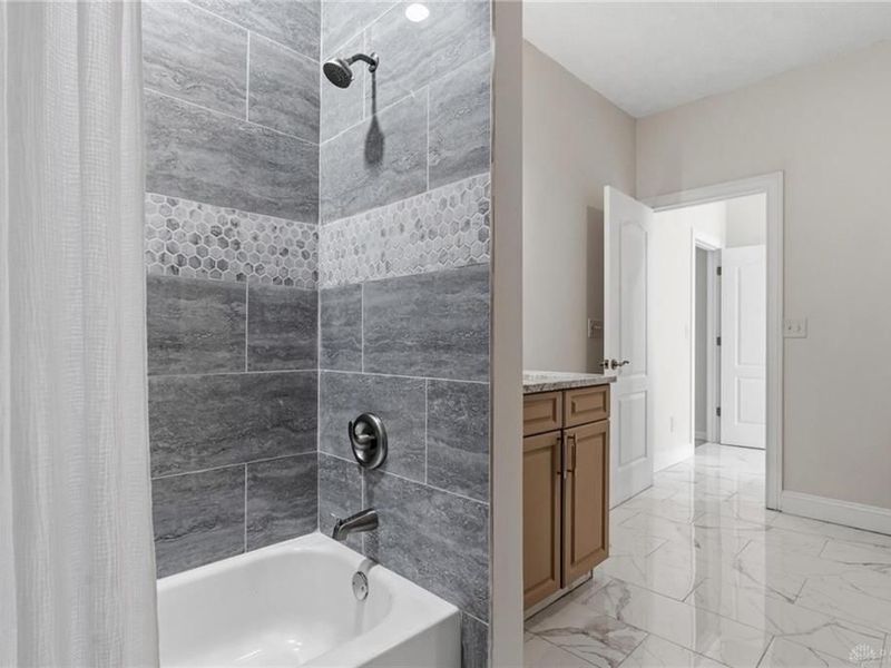 1962 E Spring Valley Pike, Washington Township, OH 45458 Photo 28