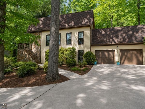 395 Nottingham Drive, Marietta, GA 30066