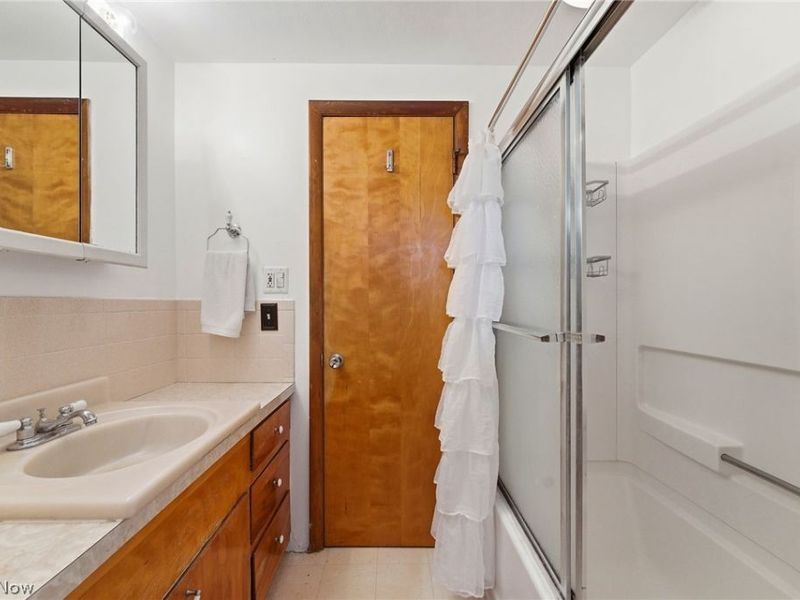 5180 Lynncrest Street SW, Canton, OH 44706 Photo 15