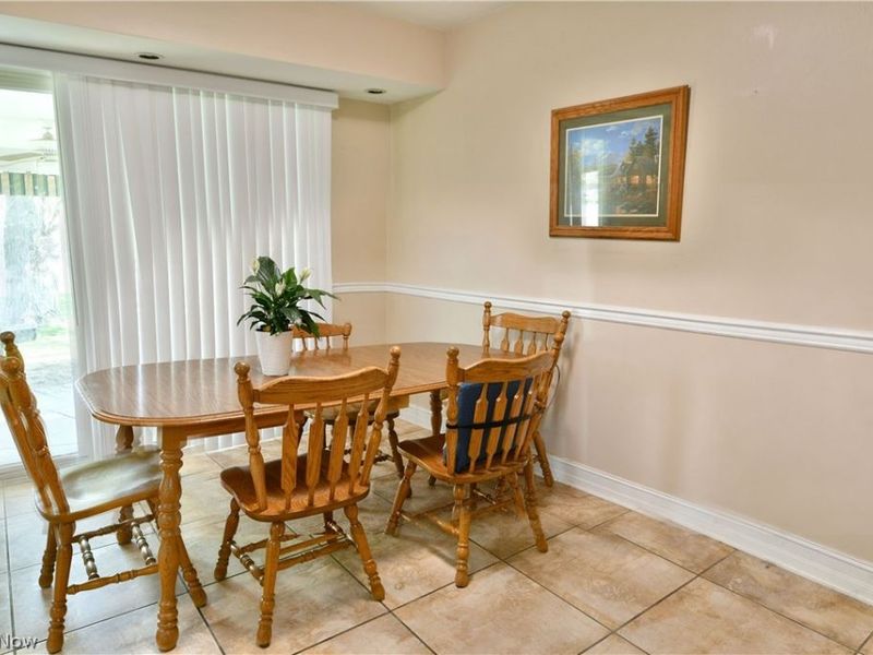 2548 Hilltop Drive, Poland, OH 44514 Photo 12