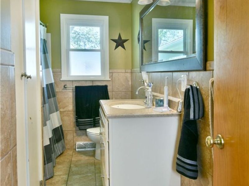 2548 Hilltop Drive, Poland, OH 44514 Photo 19