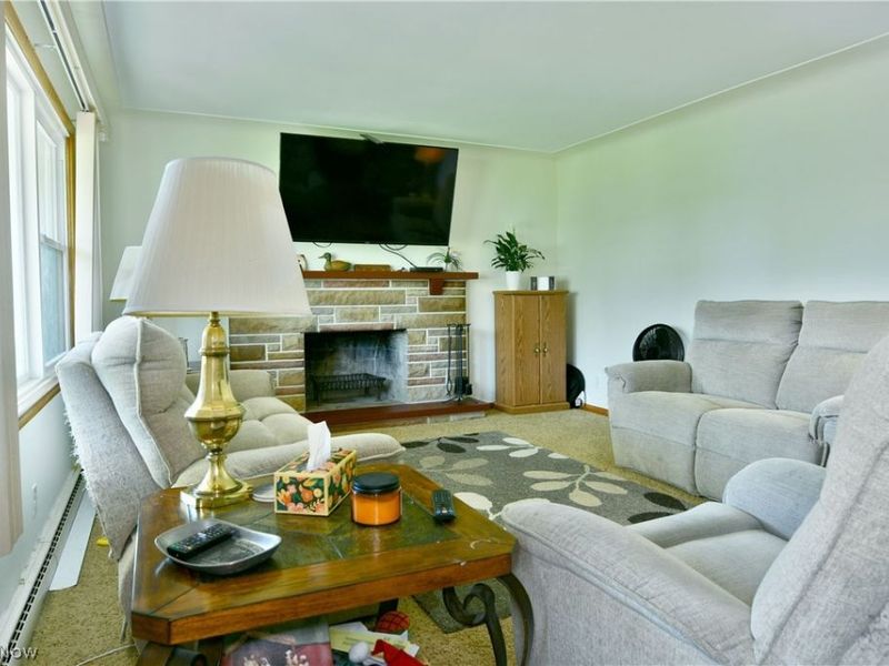 2548 Hilltop Drive, Poland, OH 44514 Photo 4